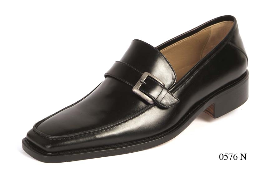Scarpe classiche fibbia
