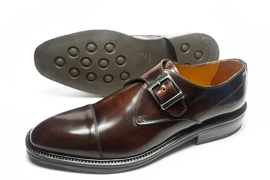 Scarpe classiche fibbia
